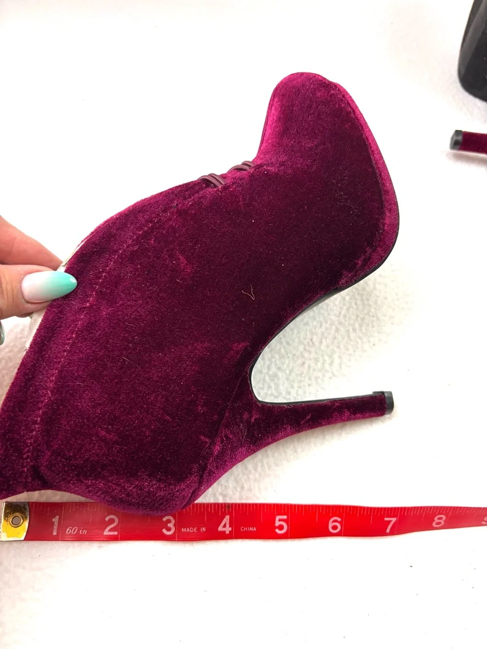 Apt. 9 Velvet Burgundy Wine Vampy Victorian High-Heel Ankle Button‎ Booties (6)